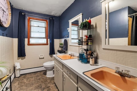 Tiny photo for 615 E Alto Road, Kokomo, IN 46902 (MLS # 202634582)