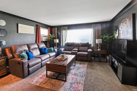 Tiny photo for 615 E Alto Road, Kokomo, IN 46902 (MLS # 202634582)