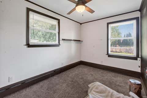 Tiny photo for 615 E Alto Road, Kokomo, IN 46902 (MLS # 202634582)