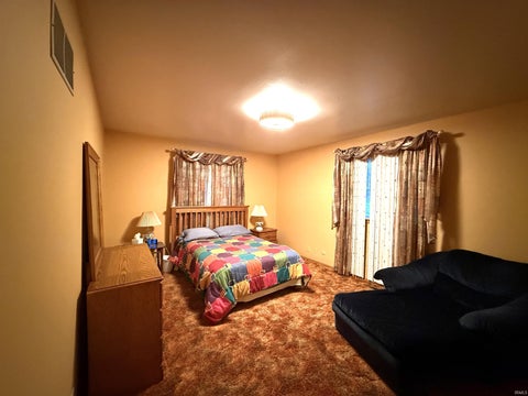Tiny photo for 2406 Glennwood Drive, Washington, IN 47501 (MLS # 202638944)