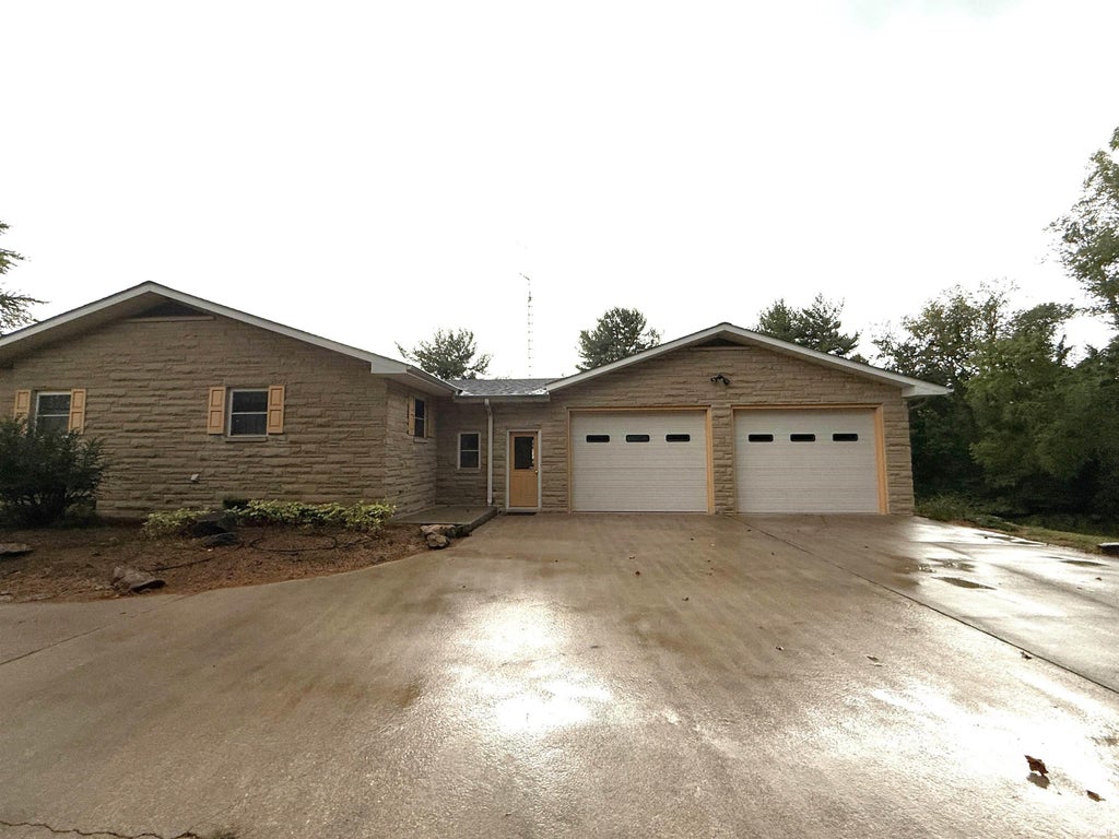 Photo of 2406 Glennwood Drive, Washington, IN 47501 (MLS # 202638944)