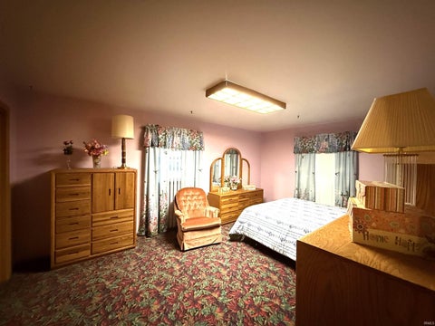 Tiny photo for 2406 Glennwood Drive, Washington, IN 47501 (MLS # 202638944)