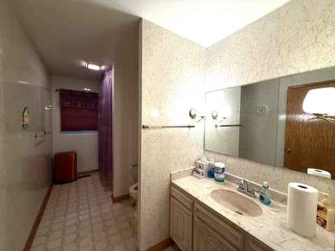 Tiny photo for 2406 Glennwood Drive, Washington, IN 47501 (MLS # 202638944)
