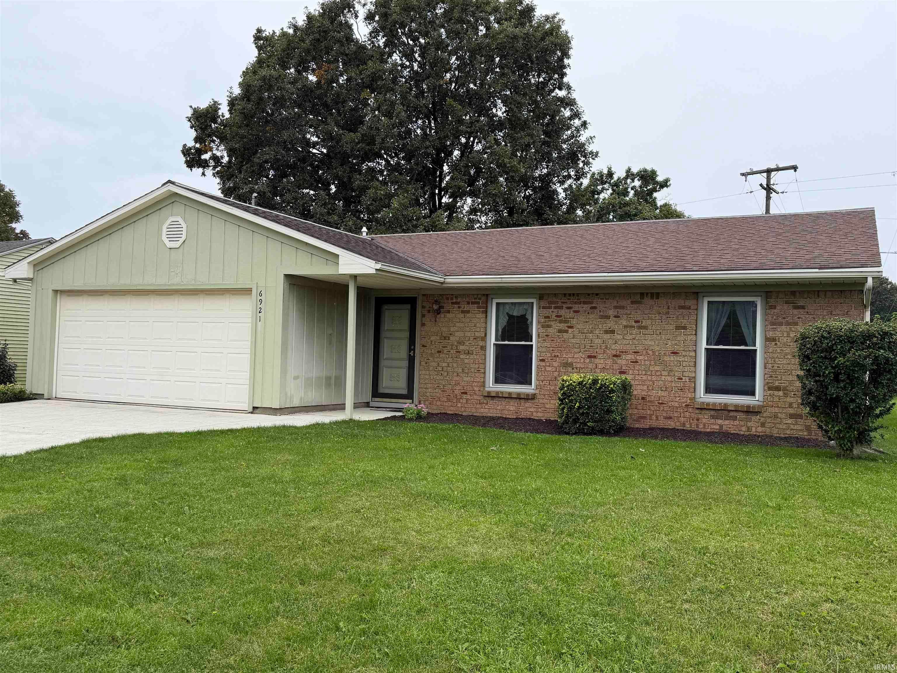 6921 Peartree Lane