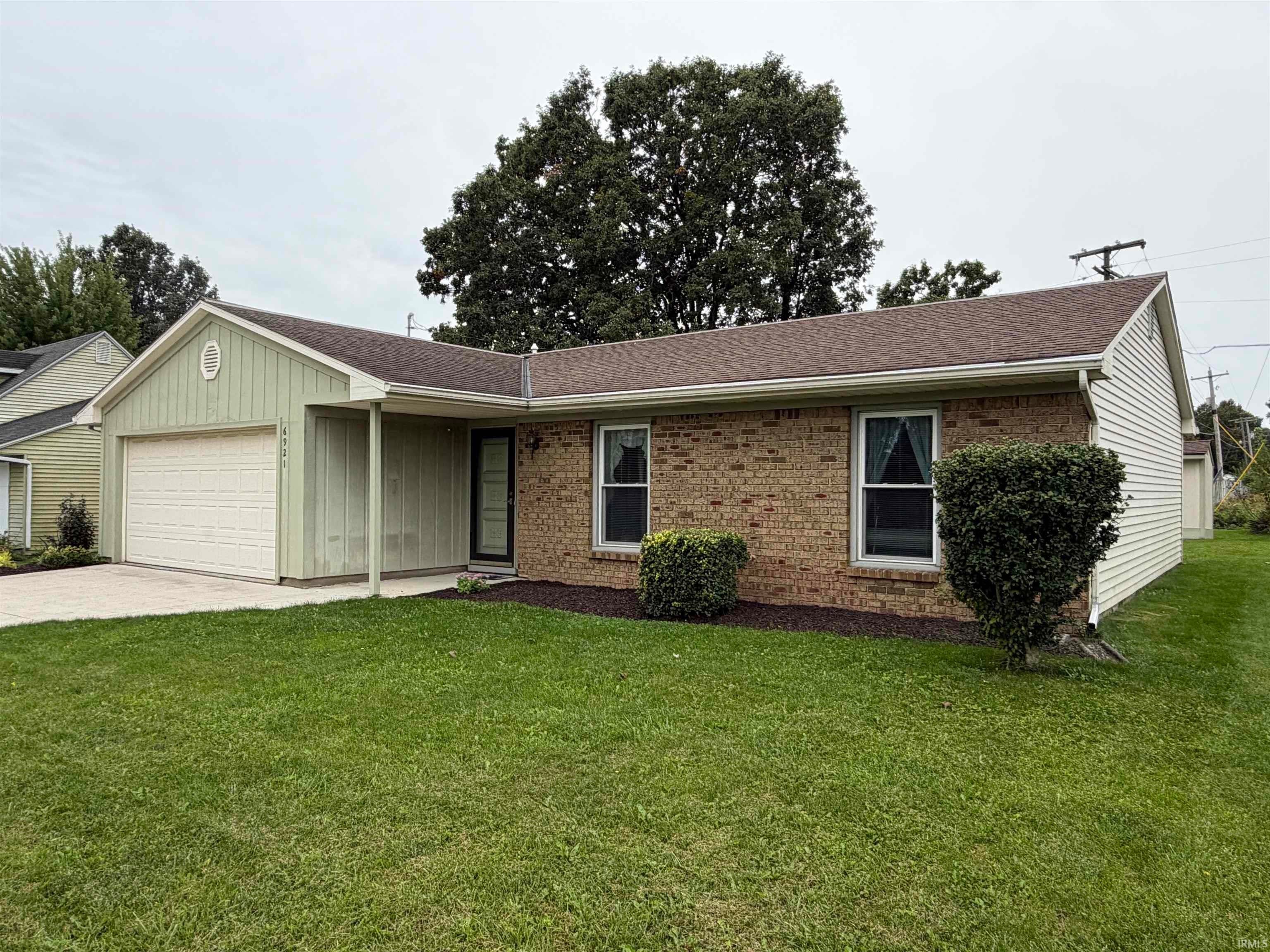 6921 Peartree Lane