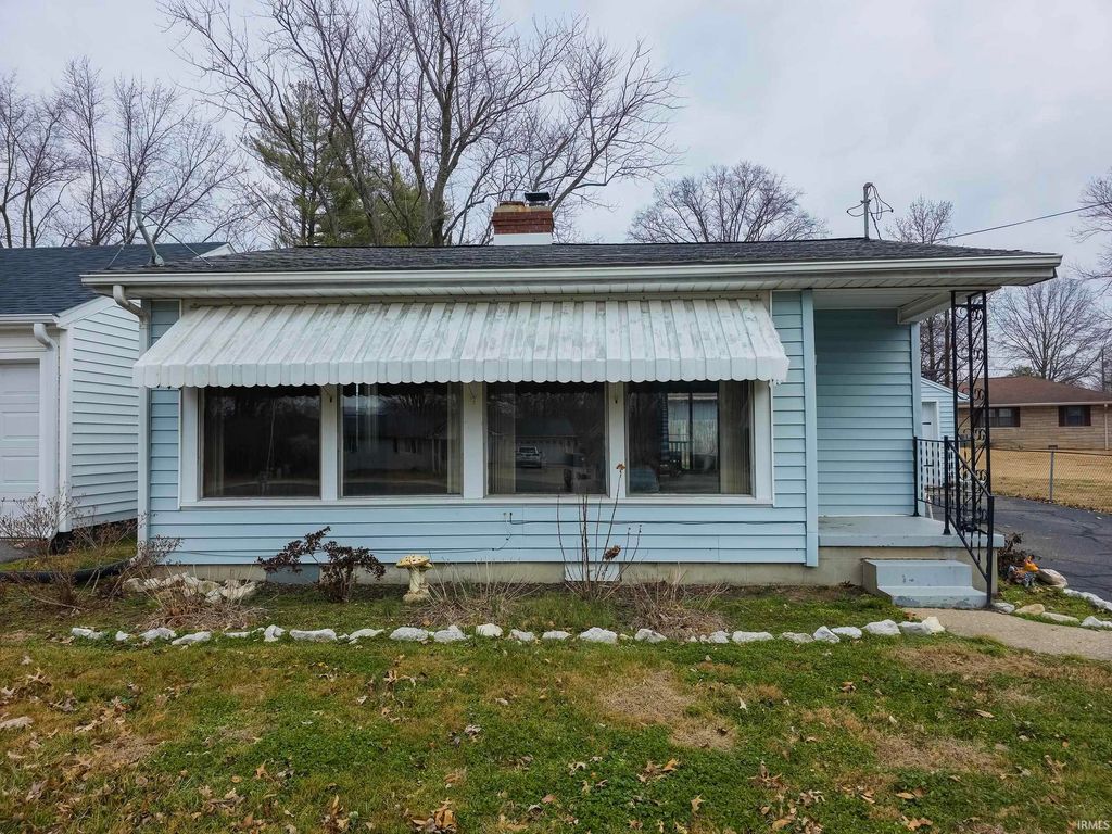 Photo of 2027 College Drive, Mount Carmel, IL 62863 (MLS # 202600875)