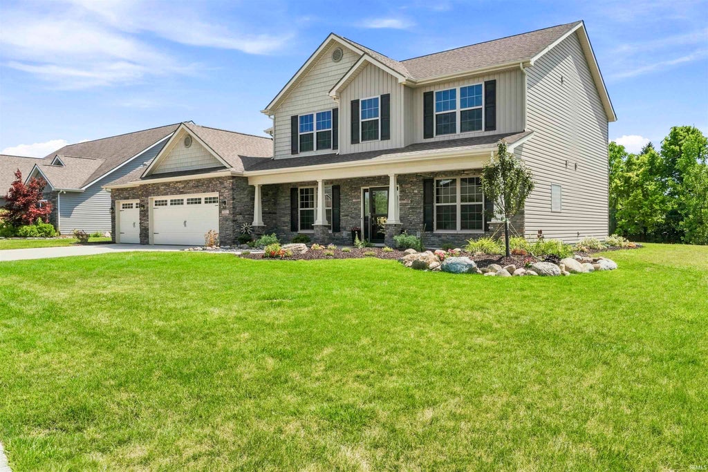 Photo of 2468 Milagro Boulevard, Fort Wayne, IN 46845 (MLS # 202631821)