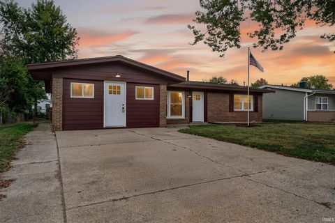Photo of 1516 BELVEDERE Drive, Kokomo, IN 46902 (MLS # 202543077) Photo of 1516 BELVEDERE Drive, Kokomo, IN 46902 (MLS # 202543077)