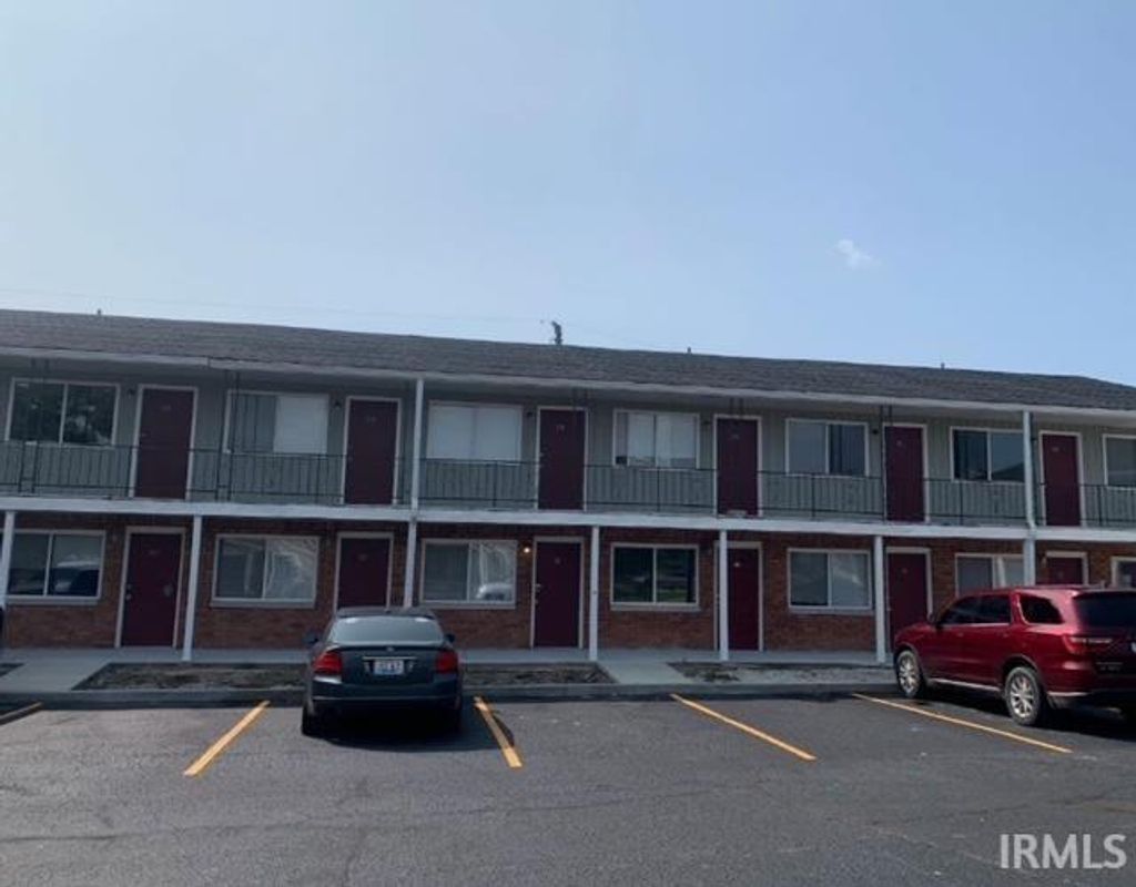 Photo of 1321 N 3rd Street, Vincennes, IN 47591 (MLS # 202549191)