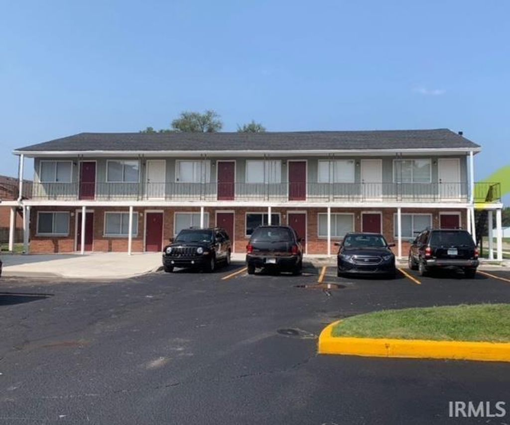 Photo of 1321 N 3rd Street, Vincennes, IN 47591 (MLS # 202549191)