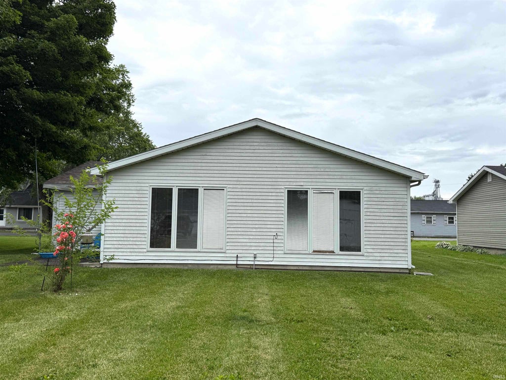 Photo of 213 N Greenberry Street, Sweetser, IN 46987 (MLS # 202624378)