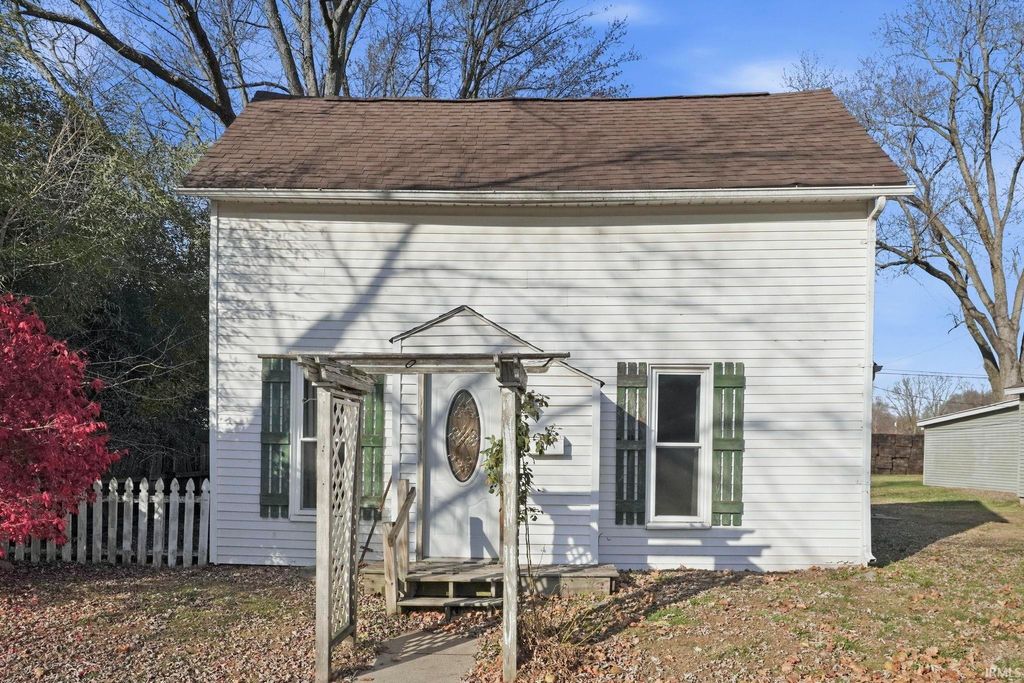 Photo of 307 E Broad Street, South Whitley, IN 46787 (MLS # 202546484)