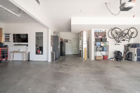 Tiny photo for 13963 Escondida Cove, Fort Wayne, IN 46845 (MLS # 202619910)