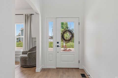 Tiny photo for 13963 Escondida Cove, Fort Wayne, IN 46845 (MLS # 202619910)