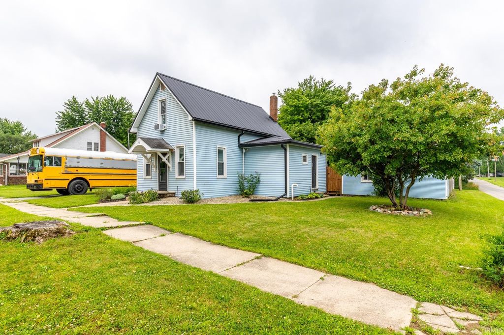 Photo of 298 N Main Street, Laketon, IN 46943 (MLS # 202625989)