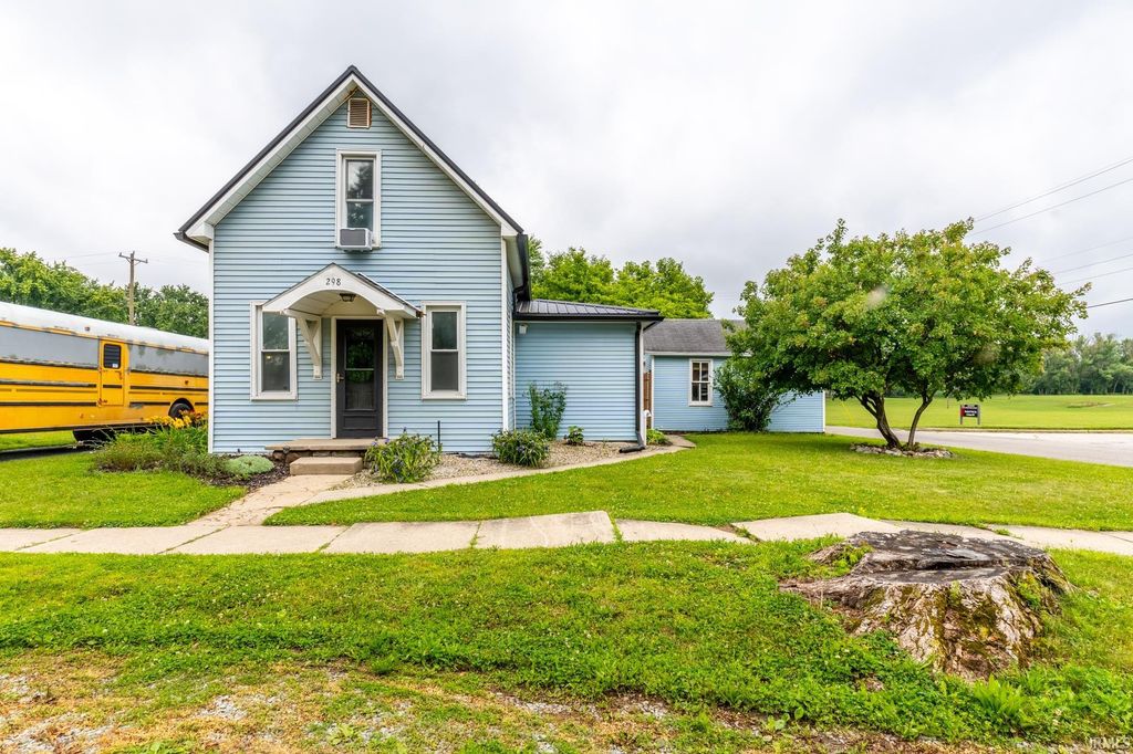 Photo of 298 N Main Street, Laketon, IN 46943 (MLS # 202625989)