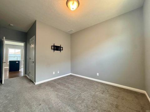 Tiny photo for 4633 Chelsmford Drive, Newburgh, IN 47630 (MLS # 202618738)