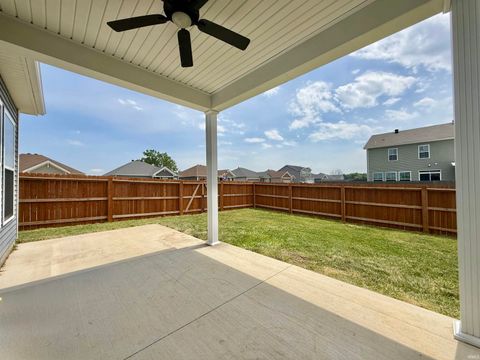 Tiny photo for 4633 Chelsmford Drive, Newburgh, IN 47630 (MLS # 202618738)