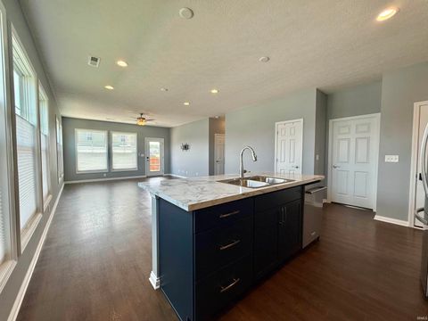 Tiny photo for 4633 Chelsmford Drive, Newburgh, IN 47630 (MLS # 202618738)