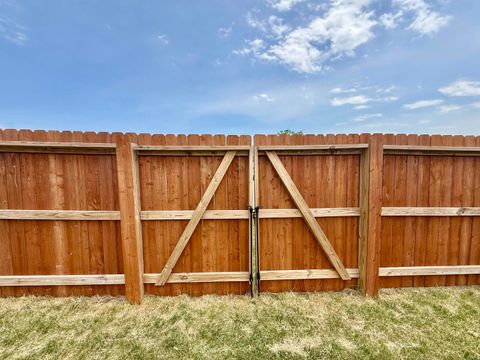 Tiny photo for 4633 Chelsmford Drive, Newburgh, IN 47630 (MLS # 202618738)