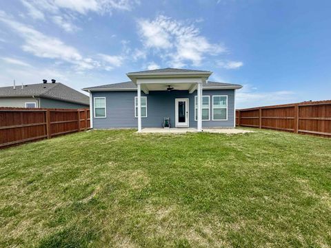 Tiny photo for 4633 Chelsmford Drive, Newburgh, IN 47630 (MLS # 202618738)