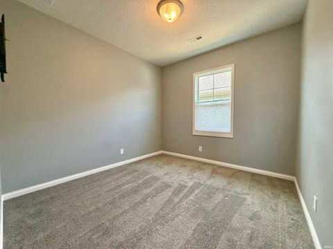 Tiny photo for 4633 Chelsmford Drive, Newburgh, IN 47630 (MLS # 202618738)