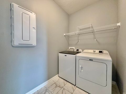 Tiny photo for 4633 Chelsmford Drive, Newburgh, IN 47630 (MLS # 202618738)