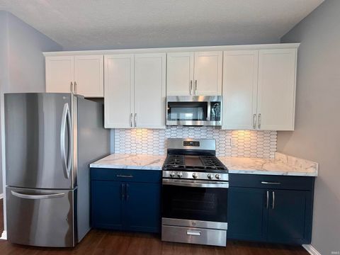 Tiny photo for 4633 Chelsmford Drive, Newburgh, IN 47630 (MLS # 202618738)