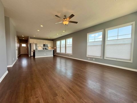 Tiny photo for 4633 Chelsmford Drive, Newburgh, IN 47630 (MLS # 202618738)