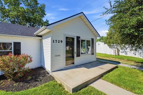 Tiny photo for 1729 Madison Street, Decatur, IN 46733 (MLS # 202627209)