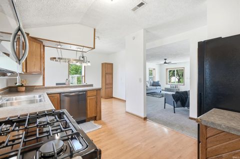 Tiny photo for 1729 Madison Street, Decatur, IN 46733 (MLS # 202627209)