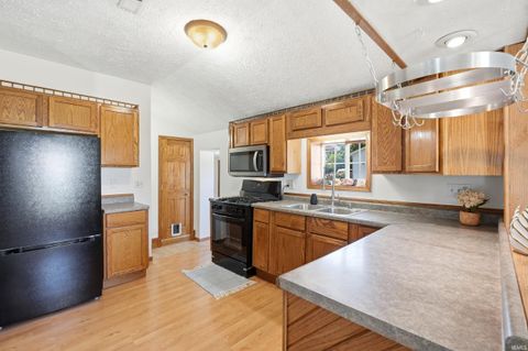Tiny photo for 1729 Madison Street, Decatur, IN 46733 (MLS # 202627209)