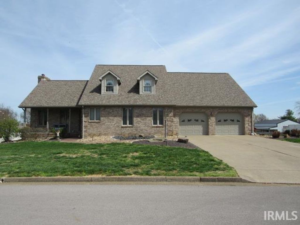 Photo of 1200 Pinehurst Drive, Mount Vernon, IN 47620 (MLS # 202610560)