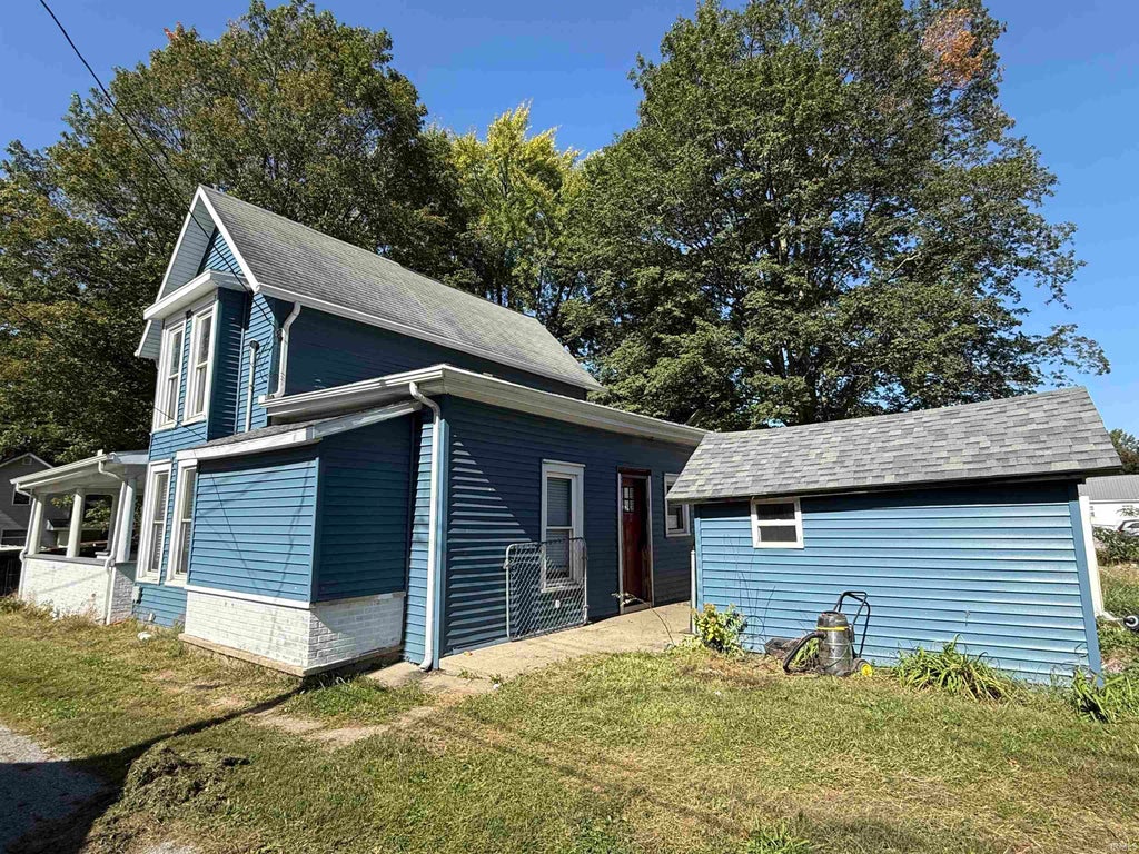 Photo of 208 Sycamore St, Lagrange, IN 46761 (MLS # 202641868)