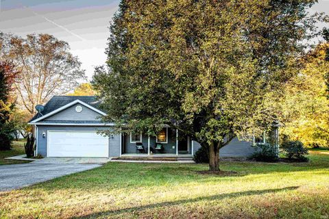 Tiny photo for 905 N Pheasant Court, Vincennes, IN 47591 (MLS # 202545500)