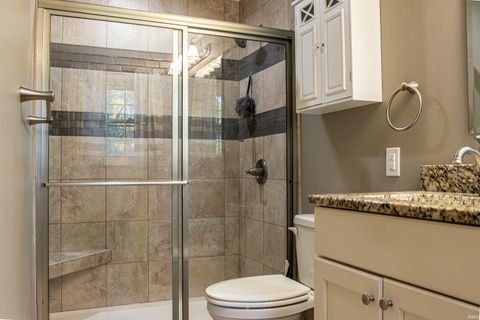 Tiny photo for 905 N Pheasant Court, Vincennes, IN 47591 (MLS # 202545500)