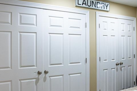 Tiny photo for 905 N Pheasant Court, Vincennes, IN 47591 (MLS # 202545500)