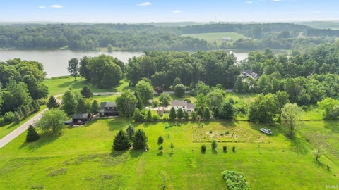 Tiny photo for 1331 N Finlandia Way WAY, Albion, IN 46701 (MLS # 202629133)