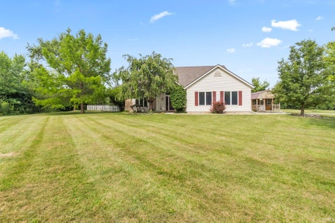 Tiny photo for 1331 N Finlandia Way WAY, Albion, IN 46701 (MLS # 202629133)