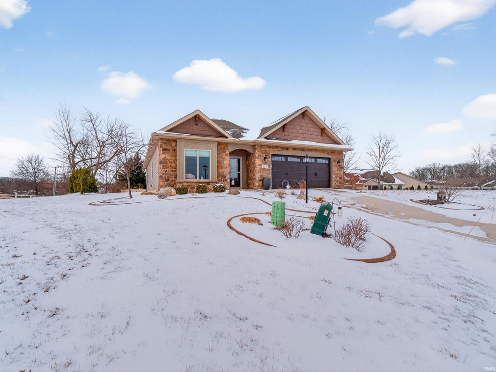 Photo of 844 Songbird Court, Fort Wayne, IN 46825 (MLS # 202605981)