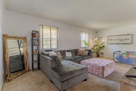Tiny photo for 208 Camden Court, Evansville, IN 47715 (MLS # 202620051)