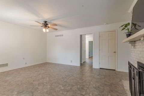 Tiny photo for 208 Camden Court, Evansville, IN 47715 (MLS # 202620051)
