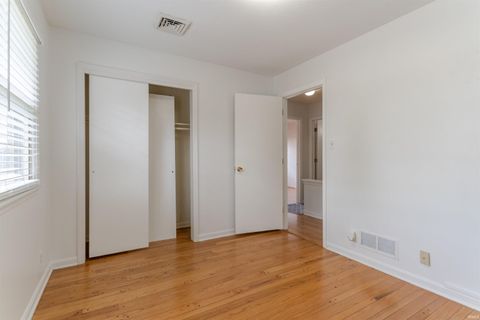 Tiny photo for 208 Camden Court, Evansville, IN 47715 (MLS # 202620051)