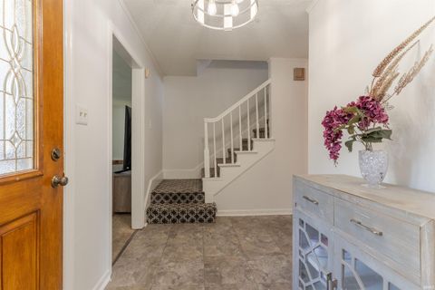 Tiny photo for 208 Camden Court, Evansville, IN 47715 (MLS # 202620051)