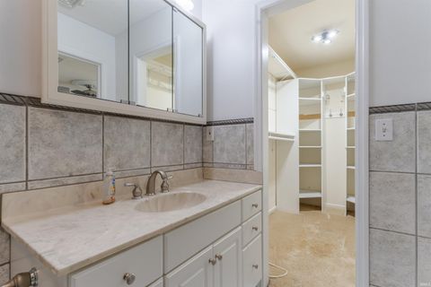 Tiny photo for 208 Camden Court, Evansville, IN 47715 (MLS # 202620051)