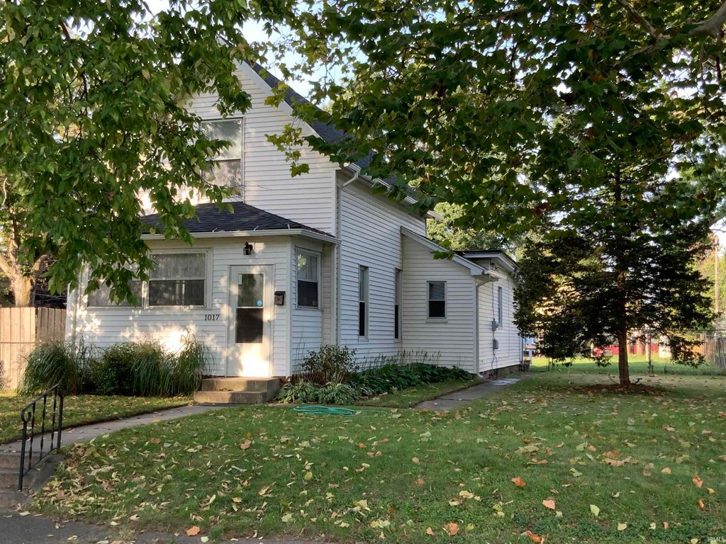 Photo of 1017 S 23rd Street, South Bend, IN 46615 (MLS # 202539789)