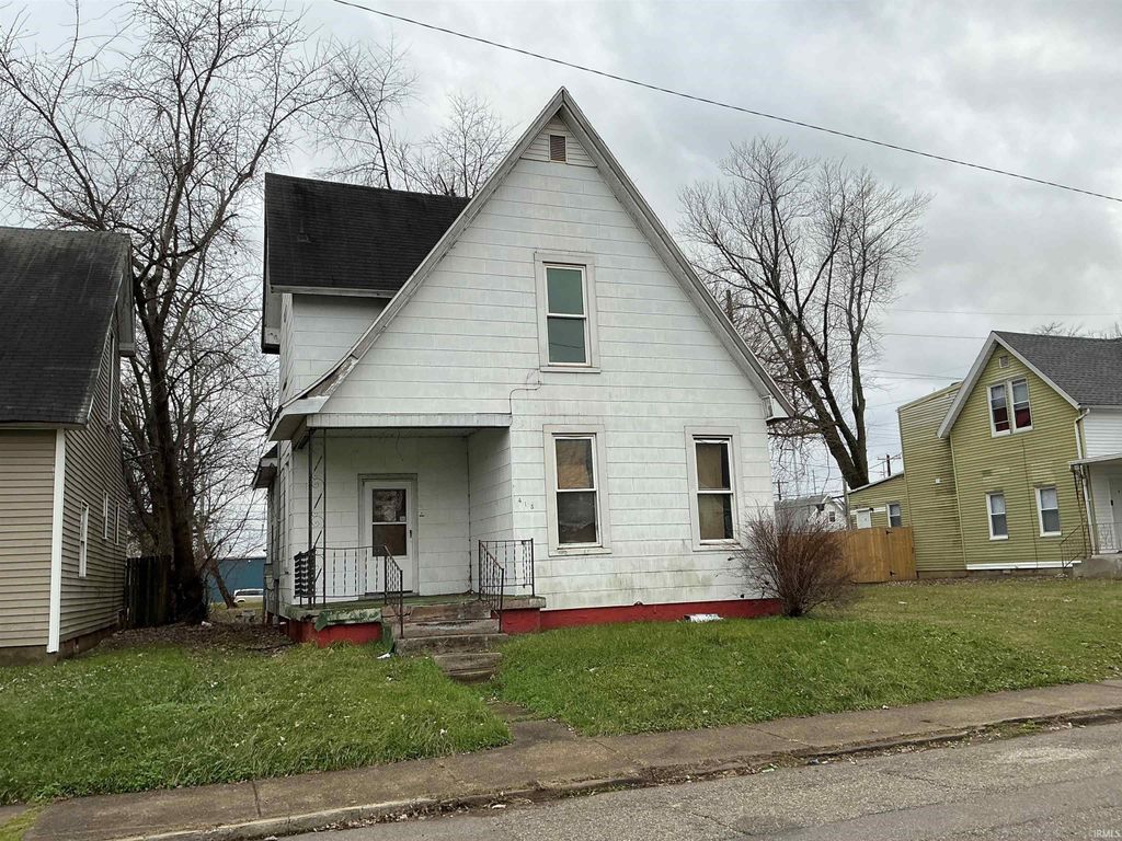 Photo of 415 E Franklin Street, Evansville, IN 47711 (MLS # 202607766)