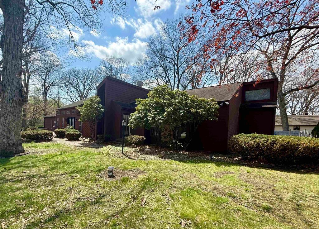 Photo of 471 N 48 E, Winamac, IN 46996 (MLS # 202606566)