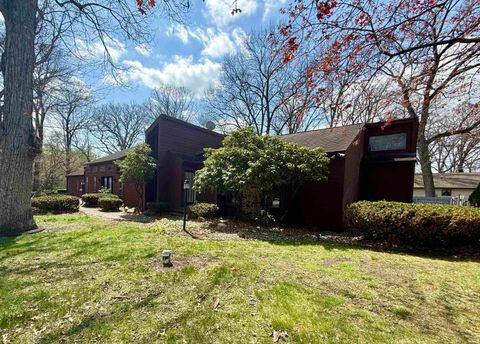 Photo of 471 N 48 E, Winamac, IN 46996 (MLS # 202606566)