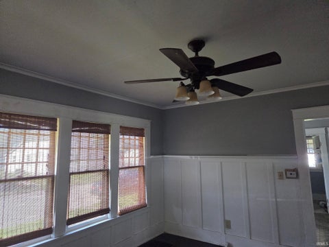 Tiny photo for 1001 Purdum Street, Kokomo, IN 46901 (MLS # 202629155)
